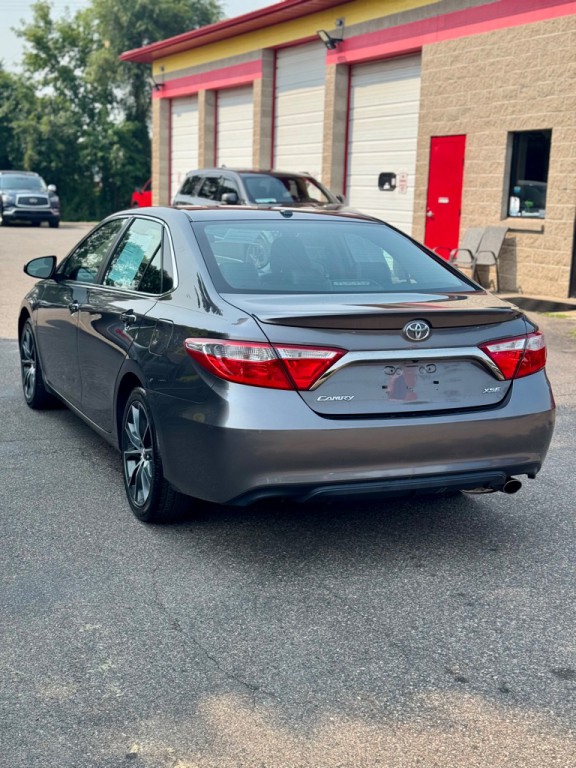 2015 Toyota Camry Image 3
