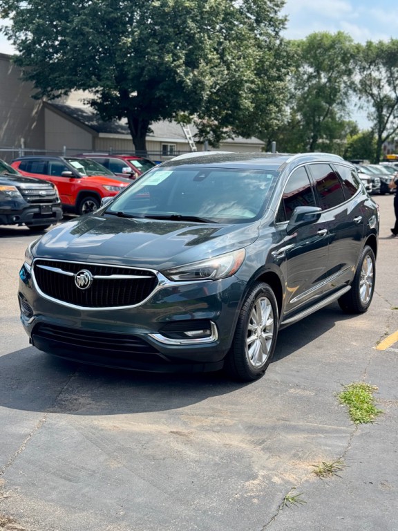 2018 Buick Enclave Image 1