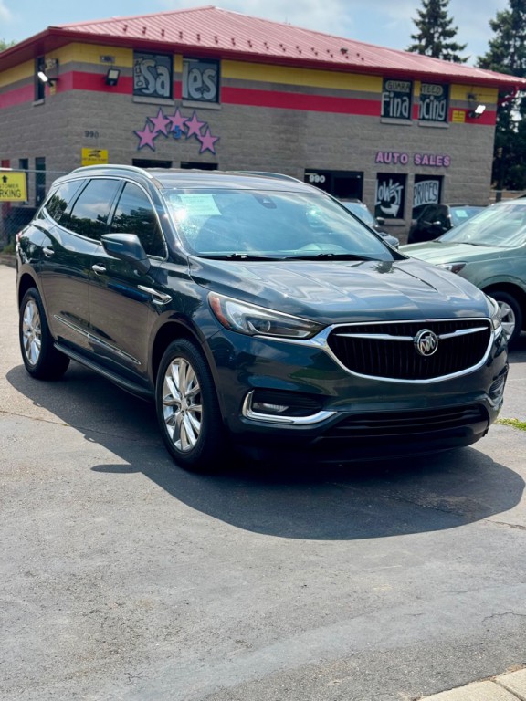 2018 Buick Enclave Image 2