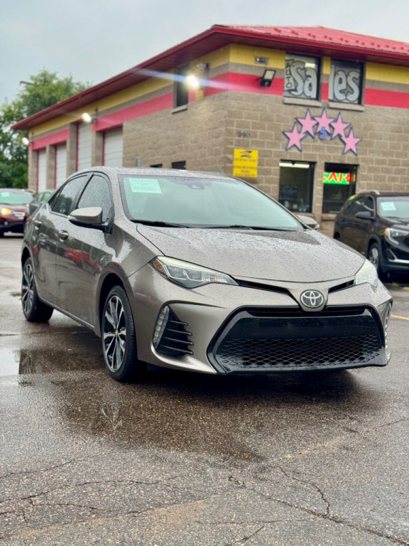 2018 Toyota Camry Image 2