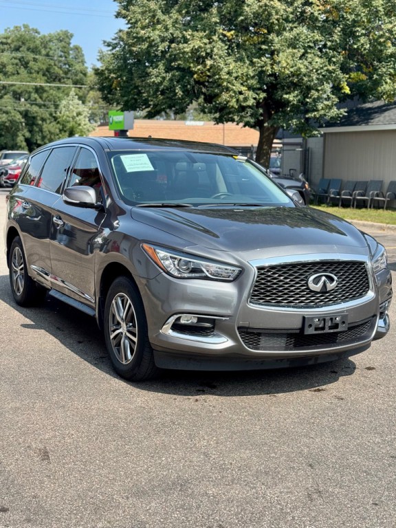 2017 INFINITI QX60 Image 2