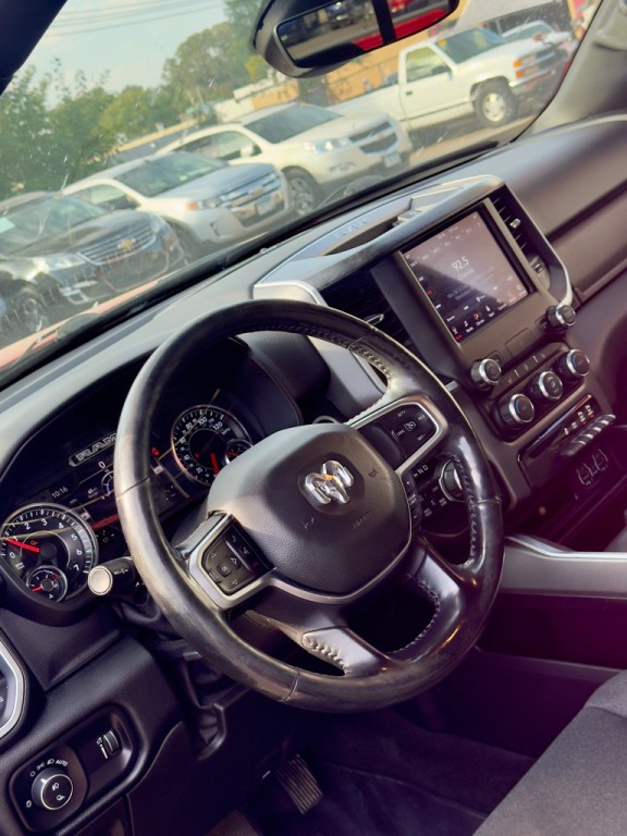2020 RAM 1500 Image 3