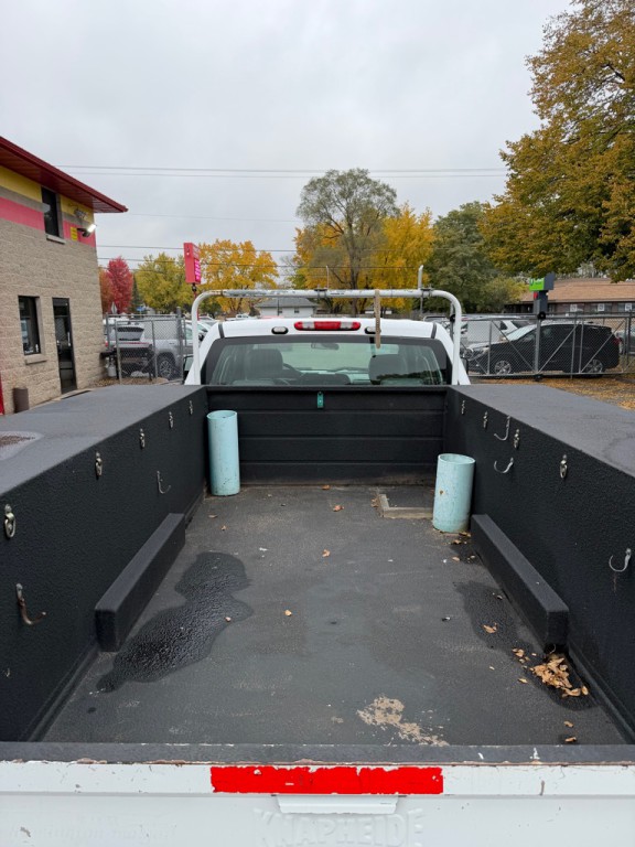 2010 Chevrolet Silverado 1500 Image 3