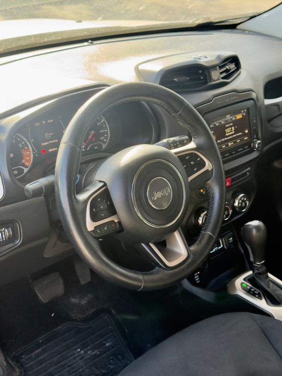 2016 Jeep Renegade Image 4