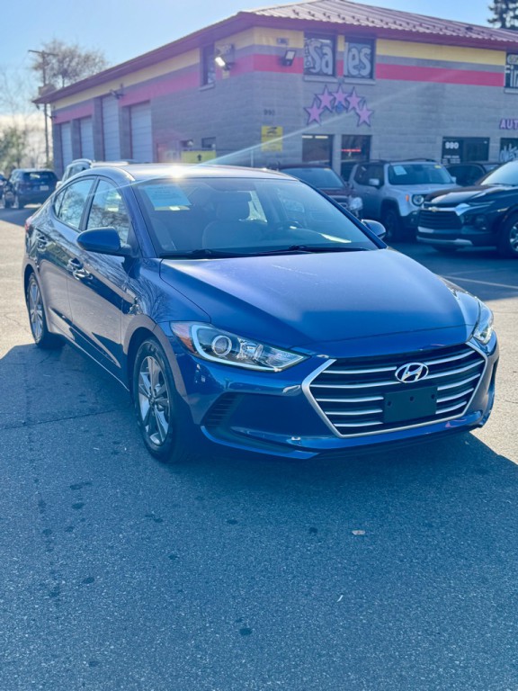 2018 Hyundai Elantra Image 2