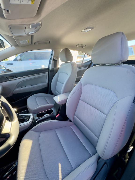 2018 Hyundai Elantra Image 5