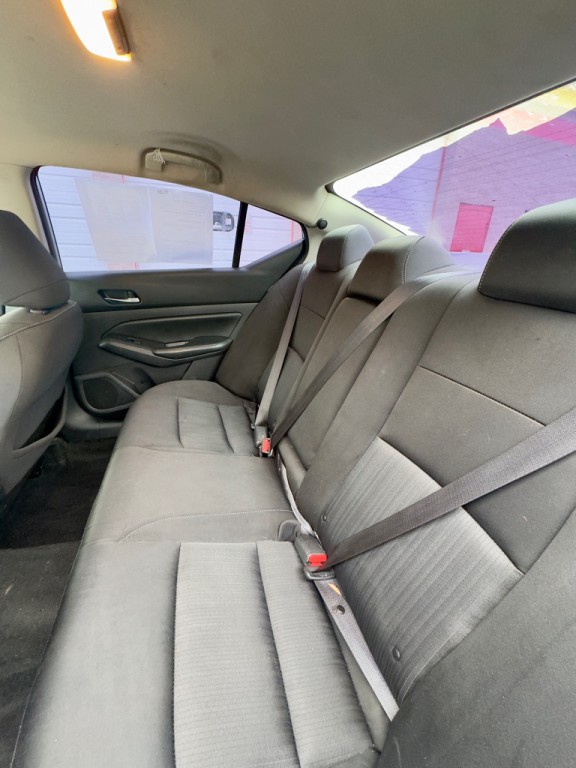 2019 Nissan Altima Image 4