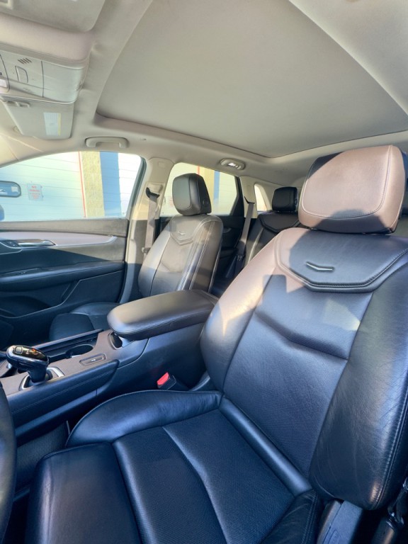 2017 Cadillac XT5 Image 5