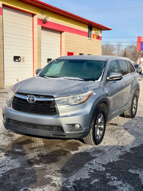 2016 Toyota Highlander Image 1