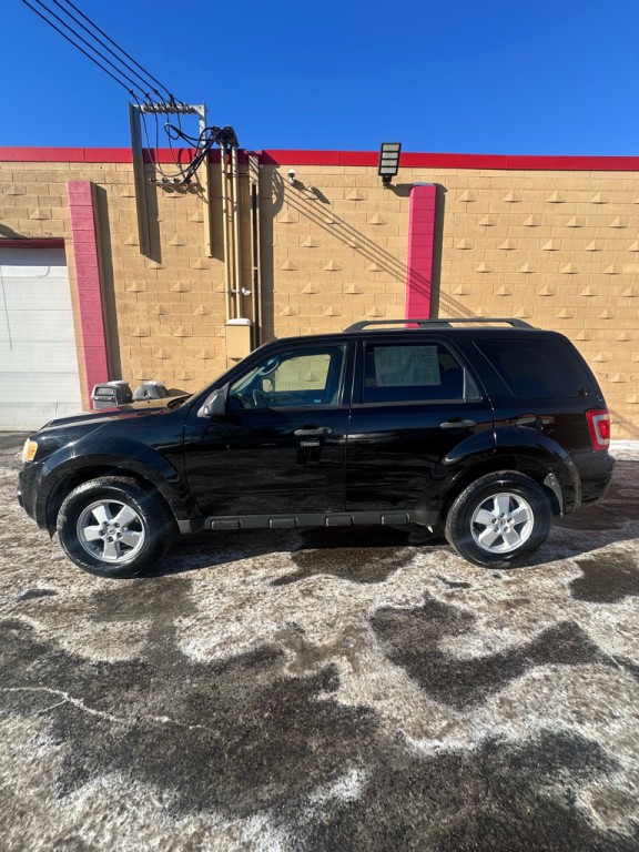 2010 Ford Escape Image 2