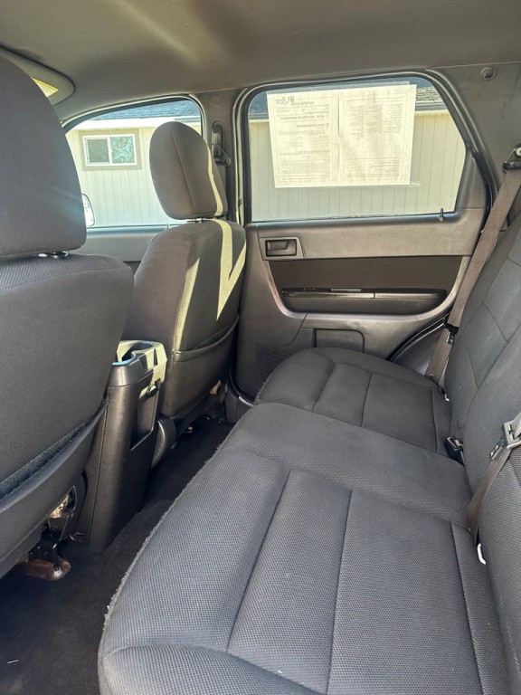 2010 Ford Escape Image 8
