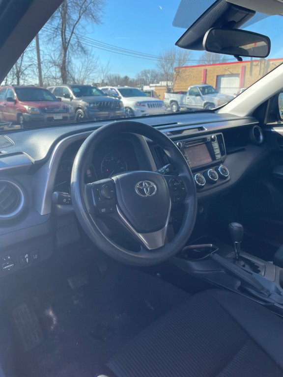 2017 Toyota Rav4 Image 5