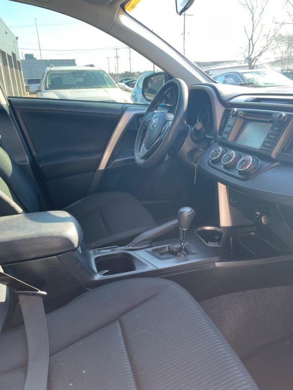 2017 Toyota Rav4 Image 7