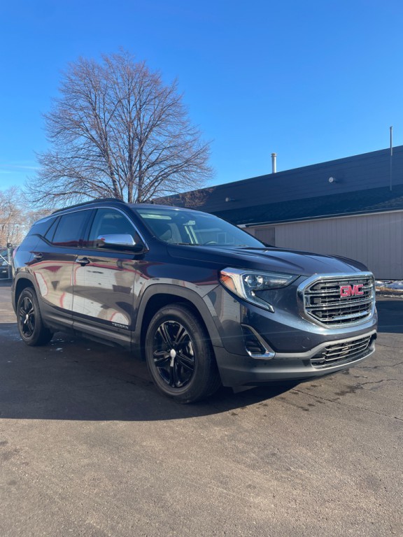 2019 GMC Terrain Image 2