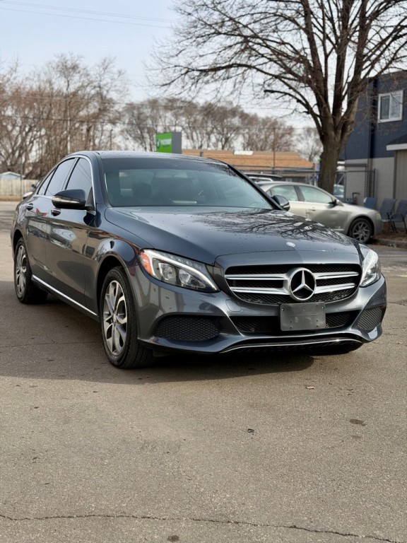 2015 Mercedes-Benz C-Class Image 2