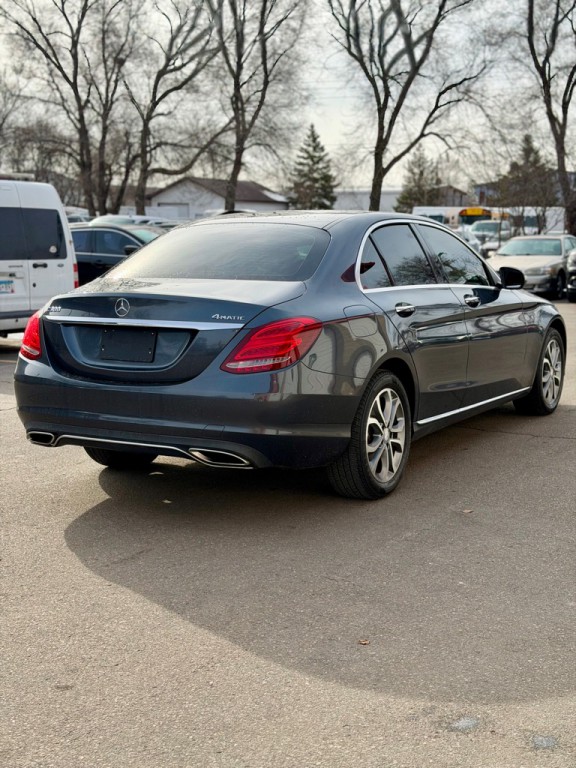 2015 Mercedes-Benz C-Class Image 3