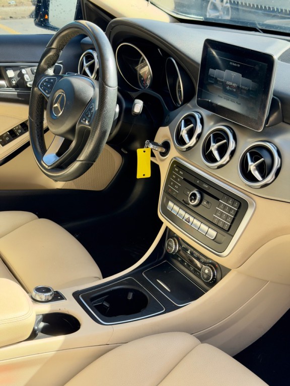 2018 Mercedes-Benz GLA-Class Image 3