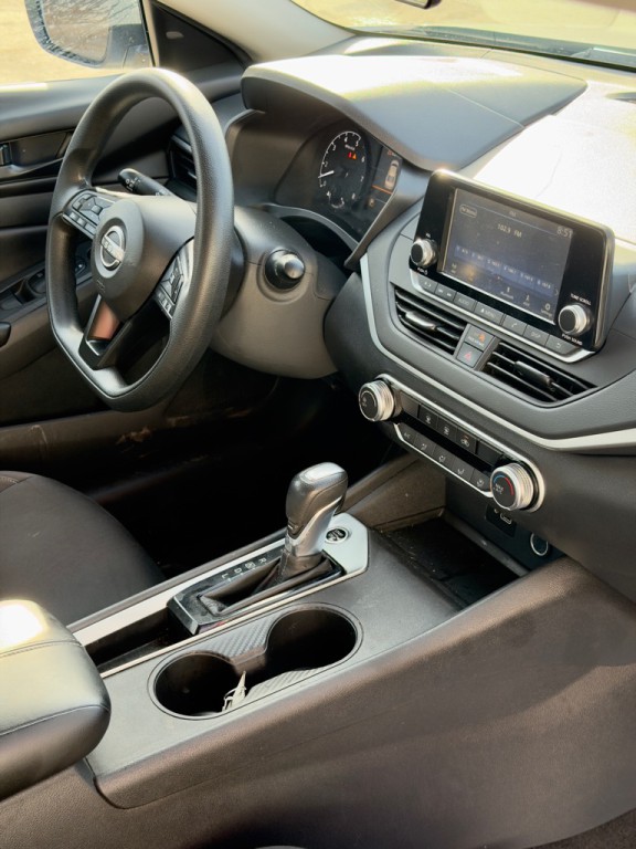 2024 Nissan Altima Image 4