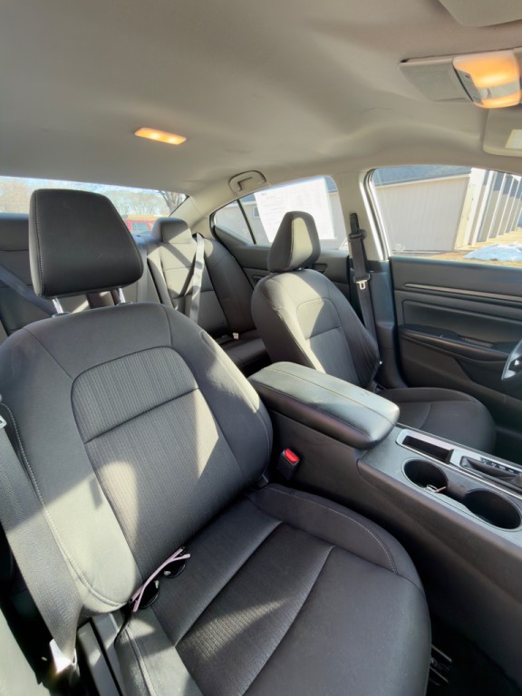 2024 Nissan Altima Image 7