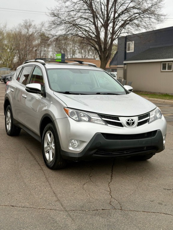2013 Toyota Rav4 Image 2