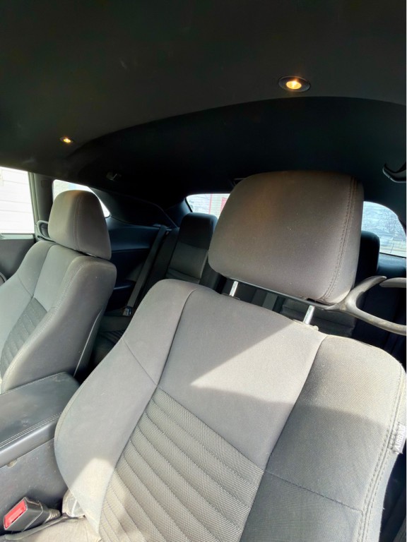 2014 Dodge Challenger Image 7