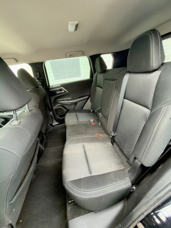 2022 Mitsubishi Outlander Image 6