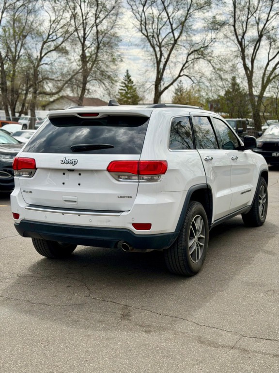 2017 Jeep Grand Cherokee Image 3