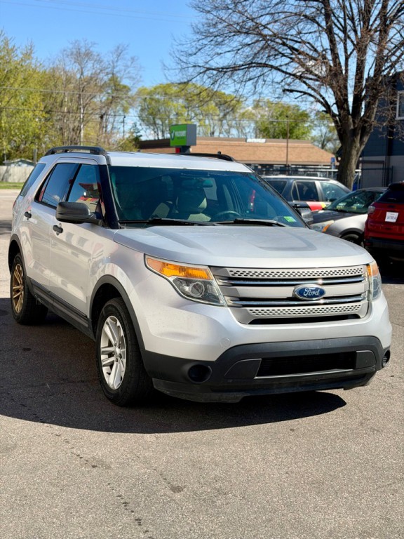 2015 Ford Explorer Image 2