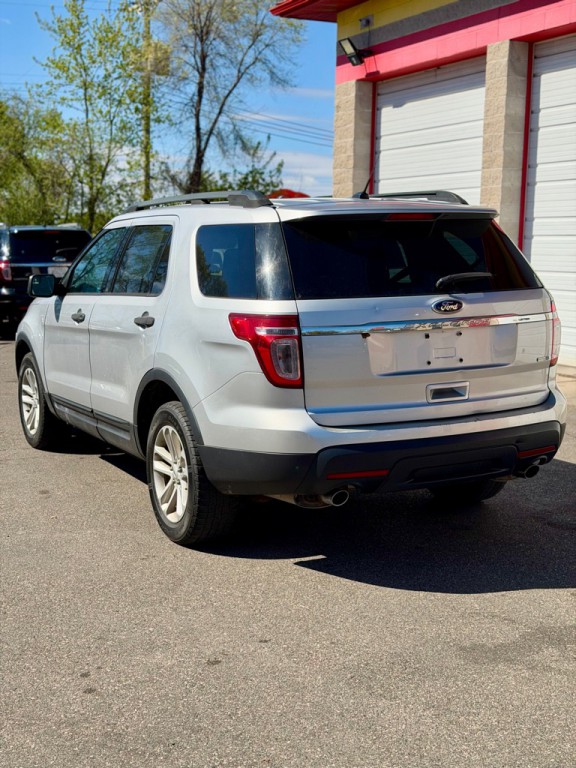 2015 Ford Explorer Image 4