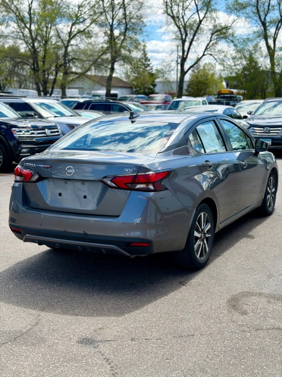 2020 Nissan Versa Image 5