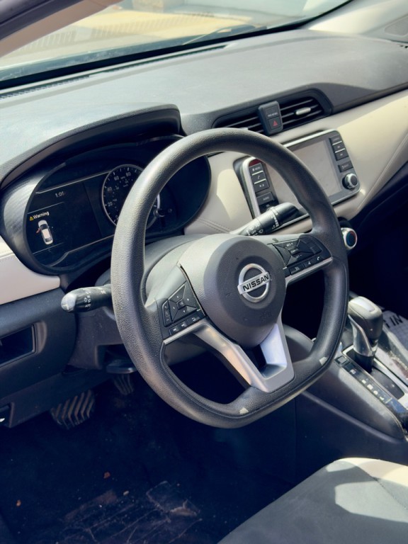 2020 Nissan Versa Image 6