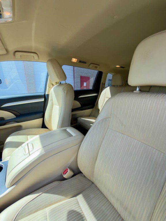 2015 Toyota Highlander Image 5