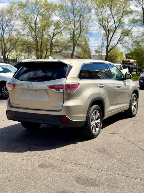 2015 Toyota Highlander Image 7