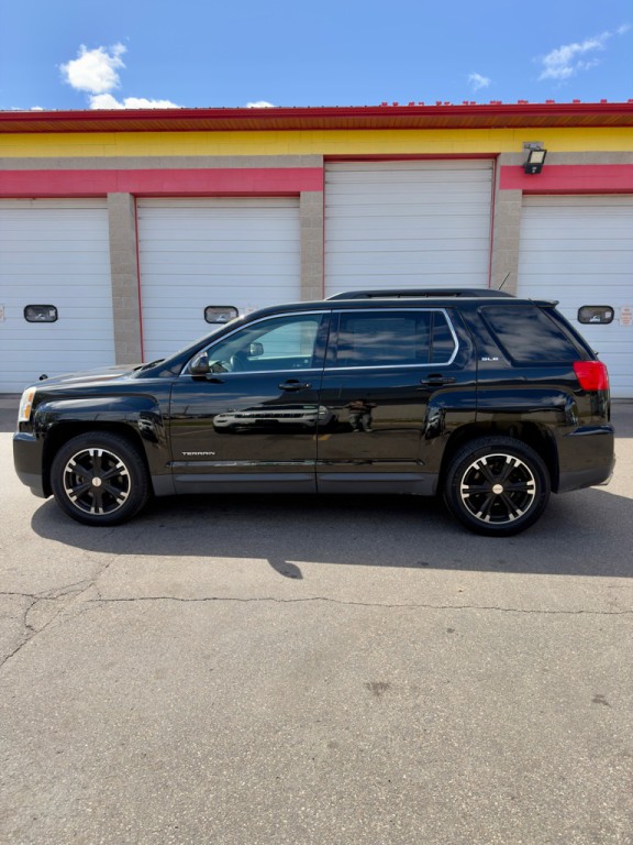 2017 GMC Terrain Image 3