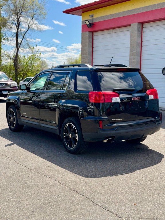 2017 GMC Terrain Image 4