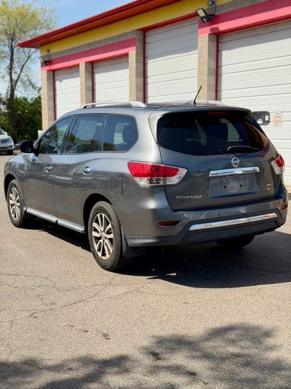 2016 Nissan Pathfinder Image 3