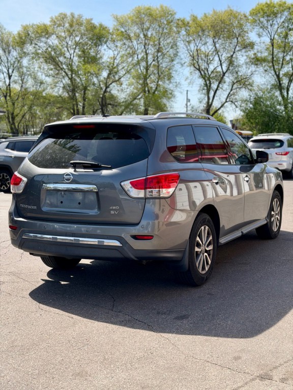 2016 Nissan Pathfinder Image 4