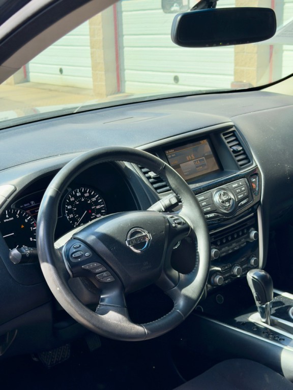 2016 Nissan Pathfinder Image 5