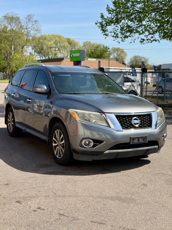 2016 Nissan Pathfinder Image 6