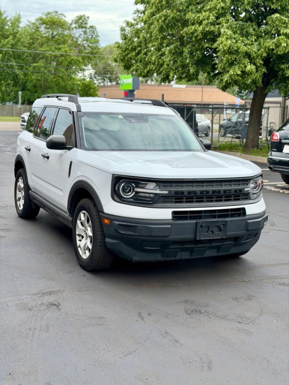 2021 Ford Bronco Image 2