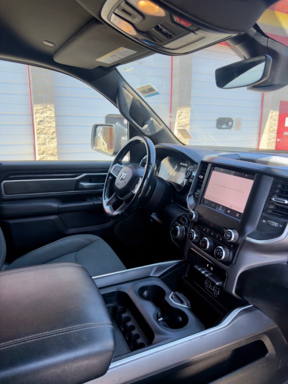 2023 RAM 1500 Image 3