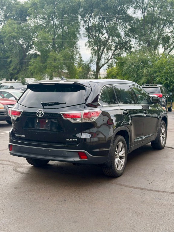 2015 Toyota Highlander Image 5