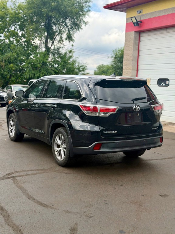 2015 Toyota Highlander Image 6
