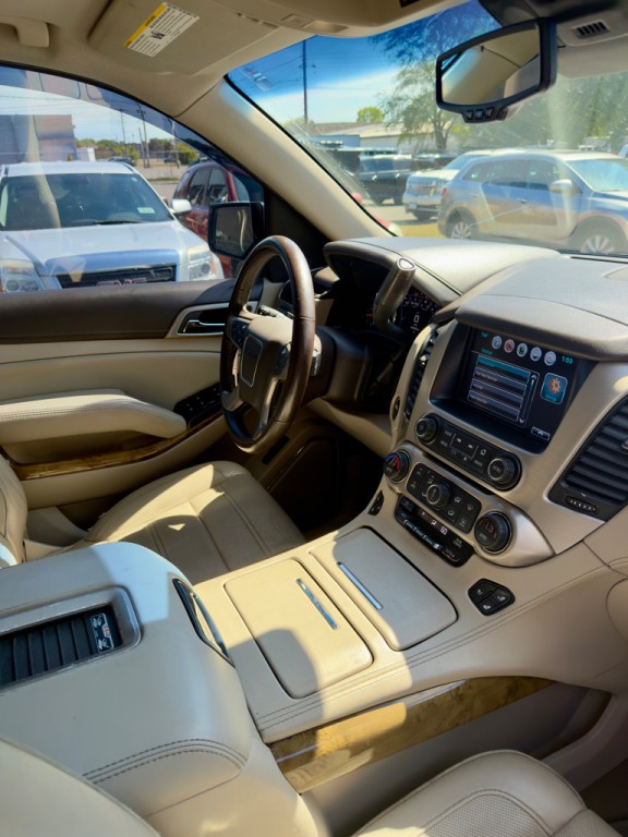 2017 GMC Yukon Image 3