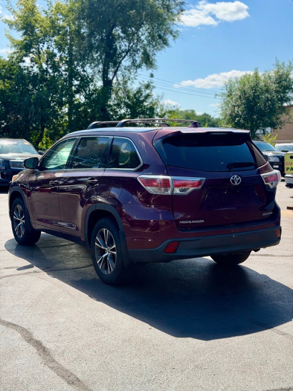 2016 Toyota Highlander Image 6
