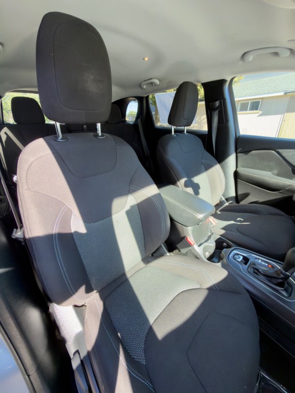 2020 Jeep Cherokee Image 4