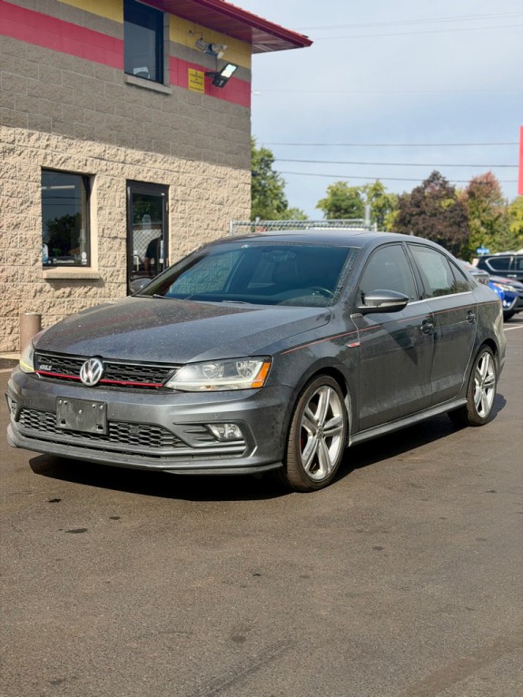 2017 Volkswagen Jetta Image 2