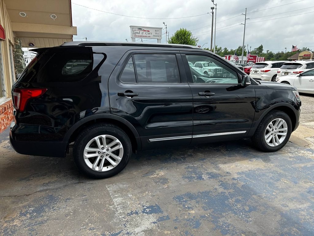 2017 Ford Explorer Image 5