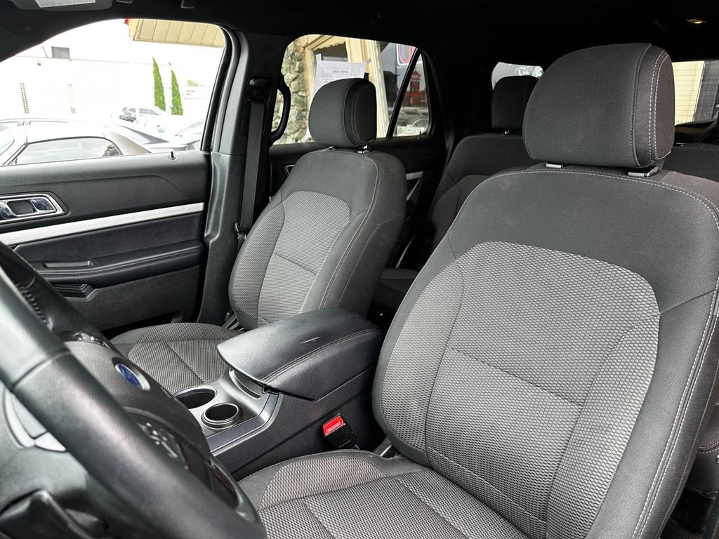 2017 Ford Explorer Image 13
