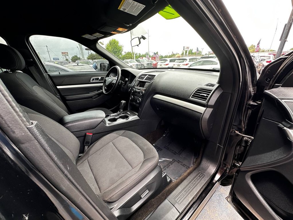 2017 Ford Explorer Image 19